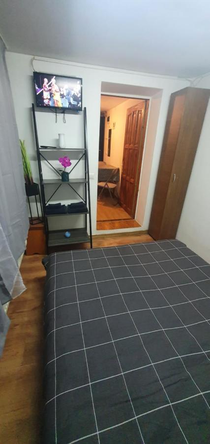 Five Studio Apartment คลูจ-นาโปกา ภายนอก รูปภาพ